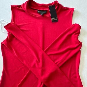 Bold Element Women's Mock Cold Shoulder Red Top. Size M